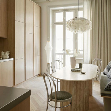 Light oak kitchen cabinets