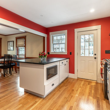Melrose Kitchen Peninsula Open to the Dining Room