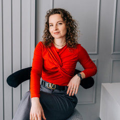 Анна Ворошилина
