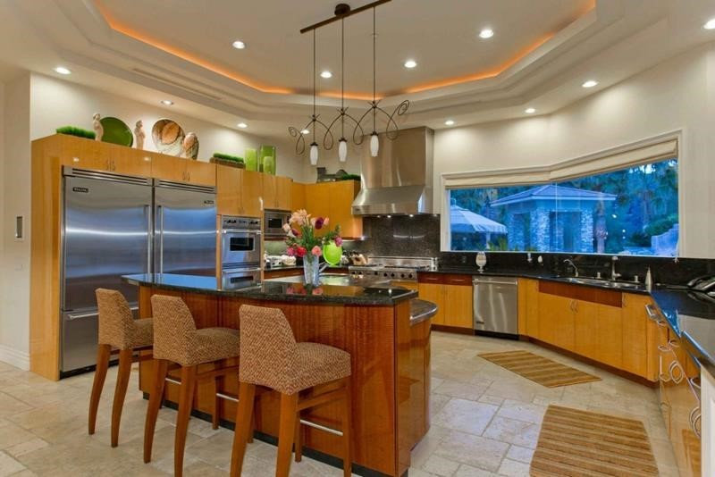 Weiss Residence