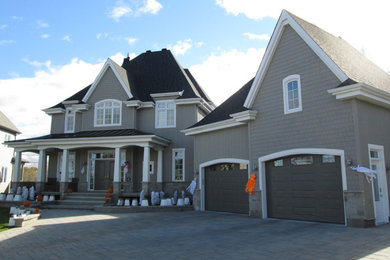 Traditional exterior home idea in Montreal