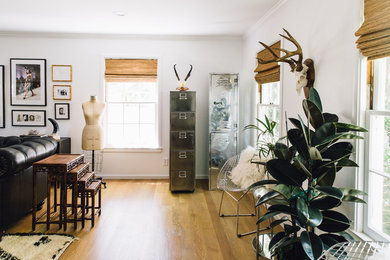 Inspiration for a scandinavian home design remodel in Sacramento