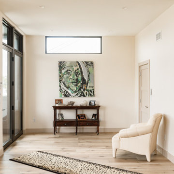 Pet-Friendly Contemporary Home on the River