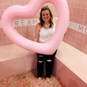 Jenn Hewson's photo