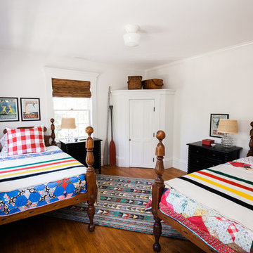 Historic Martha's Vineyard Cozy Traditional Coastal Guest Room