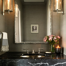 Guest bathroom in cabin