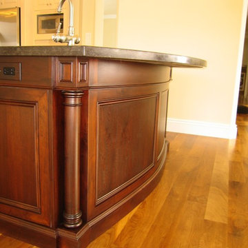Custom Kitchen 4