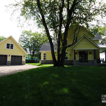 Lakefront Country Cottage FarmHouse #3926 By Drummond House Plans