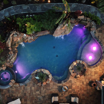 Swimming Pools & Out dooor Living