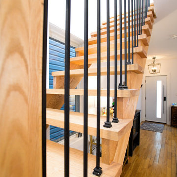 Oak Handrail and Slim Black Baluster Detail | East York