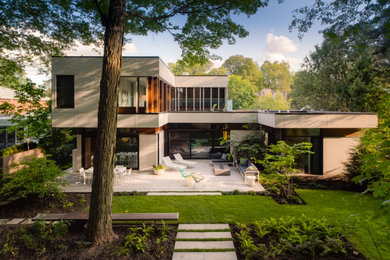 Inspiration for a contemporary home design remodel in Toronto