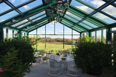 Inspiration for a timeless sunroom remodel in New York