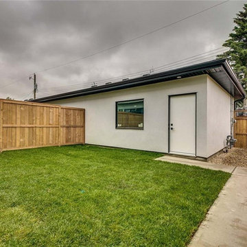 43 Ave sw- duplex