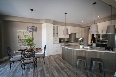 Inspiration for a timeless kitchen remodel in Toronto