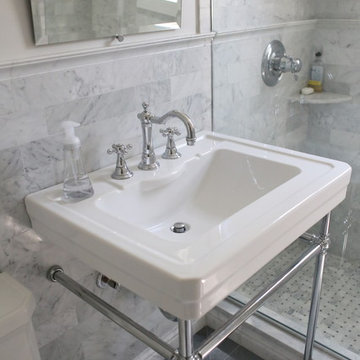 Port Washington Classic Carrara Bathroom