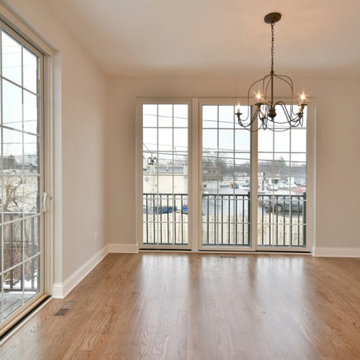 Beautiful Row-homes Ideally located in Downtown Arlington Heights