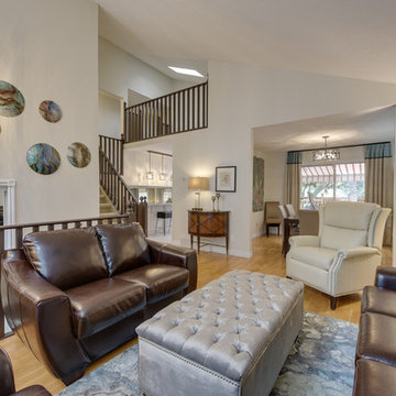 Front Guest Entertaining Area