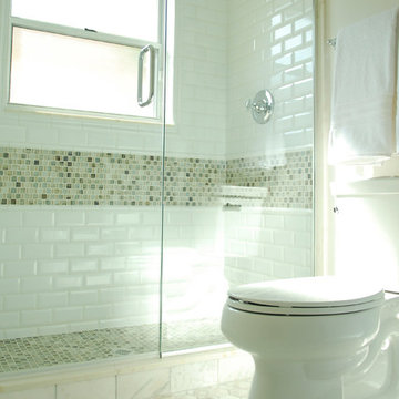 Small Guest Bathroom