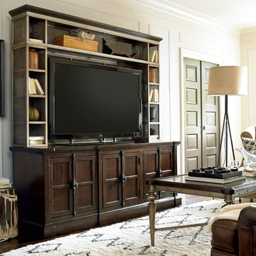 Neutral Media Room