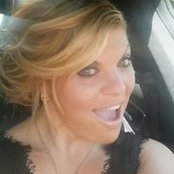 Gina Arata's photo