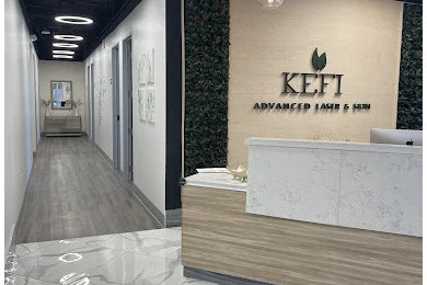 Example of a minimalist hallway design in Phoenix