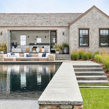 Pool house