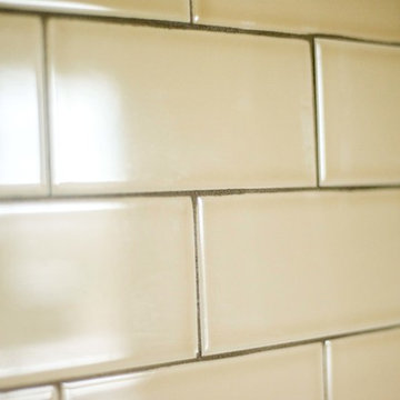 Kitchen tile backsplash