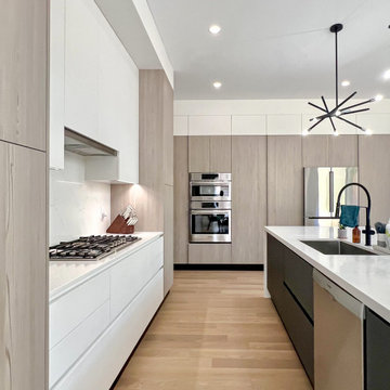 Grey Pine Modern Kitchen: Tiny, ON