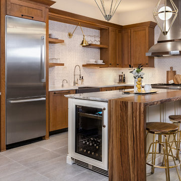 Door Style: Pierce SP 275 | Species: Cherry | Finish: Sienna
