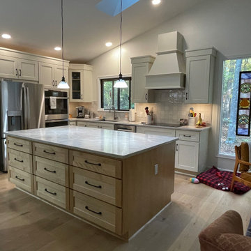 LAKE MONTICELLO KITCHEN REMODEL