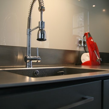 Conception et réalisation d'une cuisine Métal et Bois