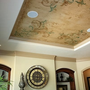 Living Room Tray Ceiling Design