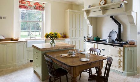 Kitchen of the Week: A Georgian Country Gem Transformed With Light