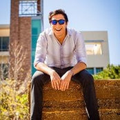 Vince Navarro's photo