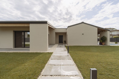 Ispirazione per la facciata di una casa contemporanea