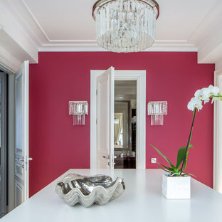 Design ideas for an eclectic entryway in Moscow.