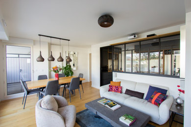 Idée de décoration pour un salon minimaliste.