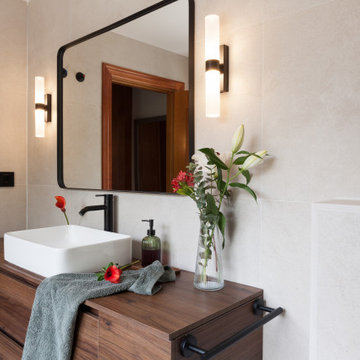 Reforma de un baño contemporáneo y elegante