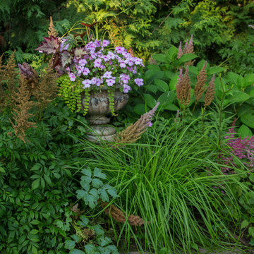 My Houzz: A Canadian Garden Is Well-Prepared for the Cold Weather Ahead