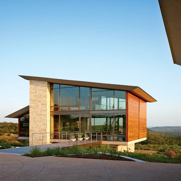 A Glass House in the Hill Country