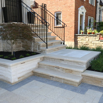 Leaside Front Yard - Timeless Classic