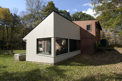 Minimalist exterior home photo in Philadelphia