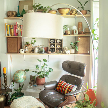 My Houzz: Vintage Collectors' Artfully Curated Walk-Up