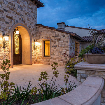 SANTALUZ HILLTOP RESIDENCE - EVENING ENTRY COURTYARD
