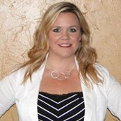 Shelley Powell's photo