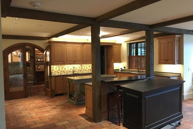 Example of a minimalist kitchen design in Detroit