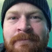 Bradley Barker's photo