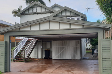 This is an example of a traditional entryway in Cairns.