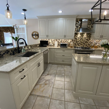 Beautifully Classic Kitchen Perfect for Entertaining