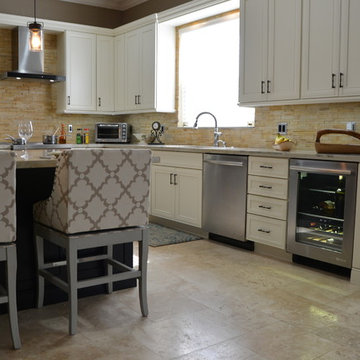 Black and White Two Toned Kitchen